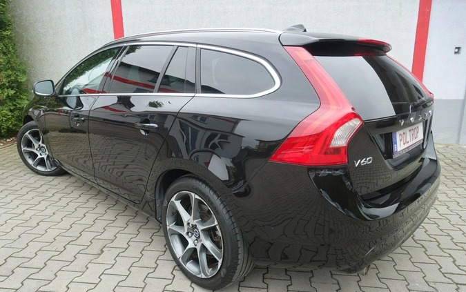 Volvo V60 cena 45900 przebieg: 166000, rok produkcji 2015 z Jasień małe 379